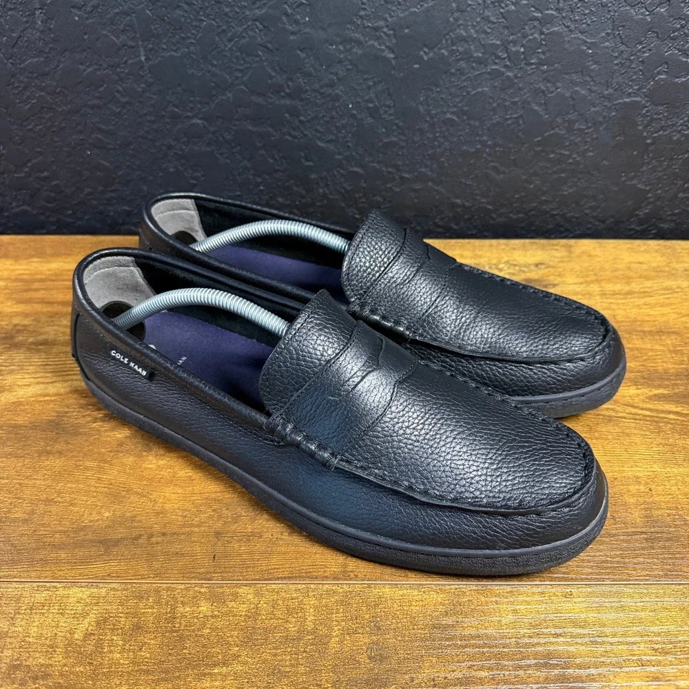 Cole Haan Nantucket C14589 Black Pebbled Leather Penny Loafer Mens Size 12M